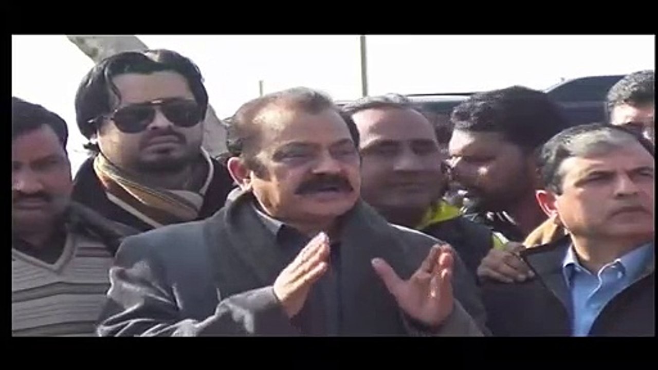 تحریک انصاف کے وزرا کی میٹنگ کے دوران غلطی سے ب...