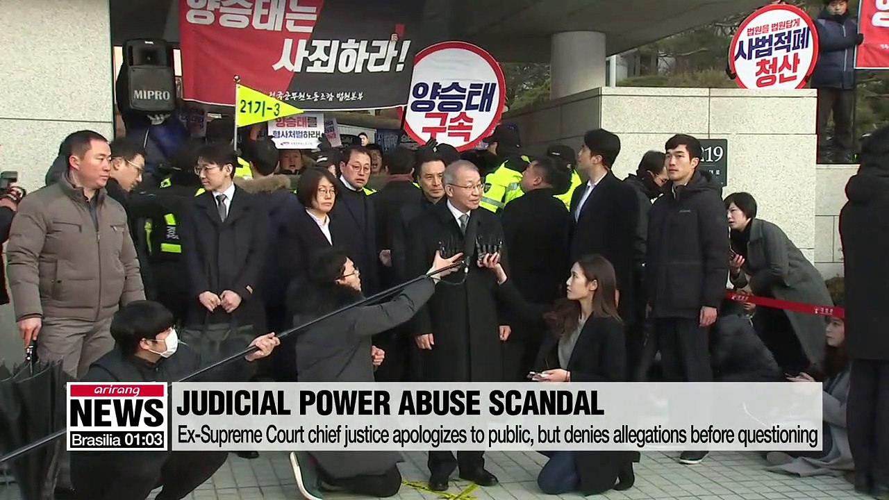 Ex-Supreme Court chief justice apologizes to public, but denies allegations ahead of questioning