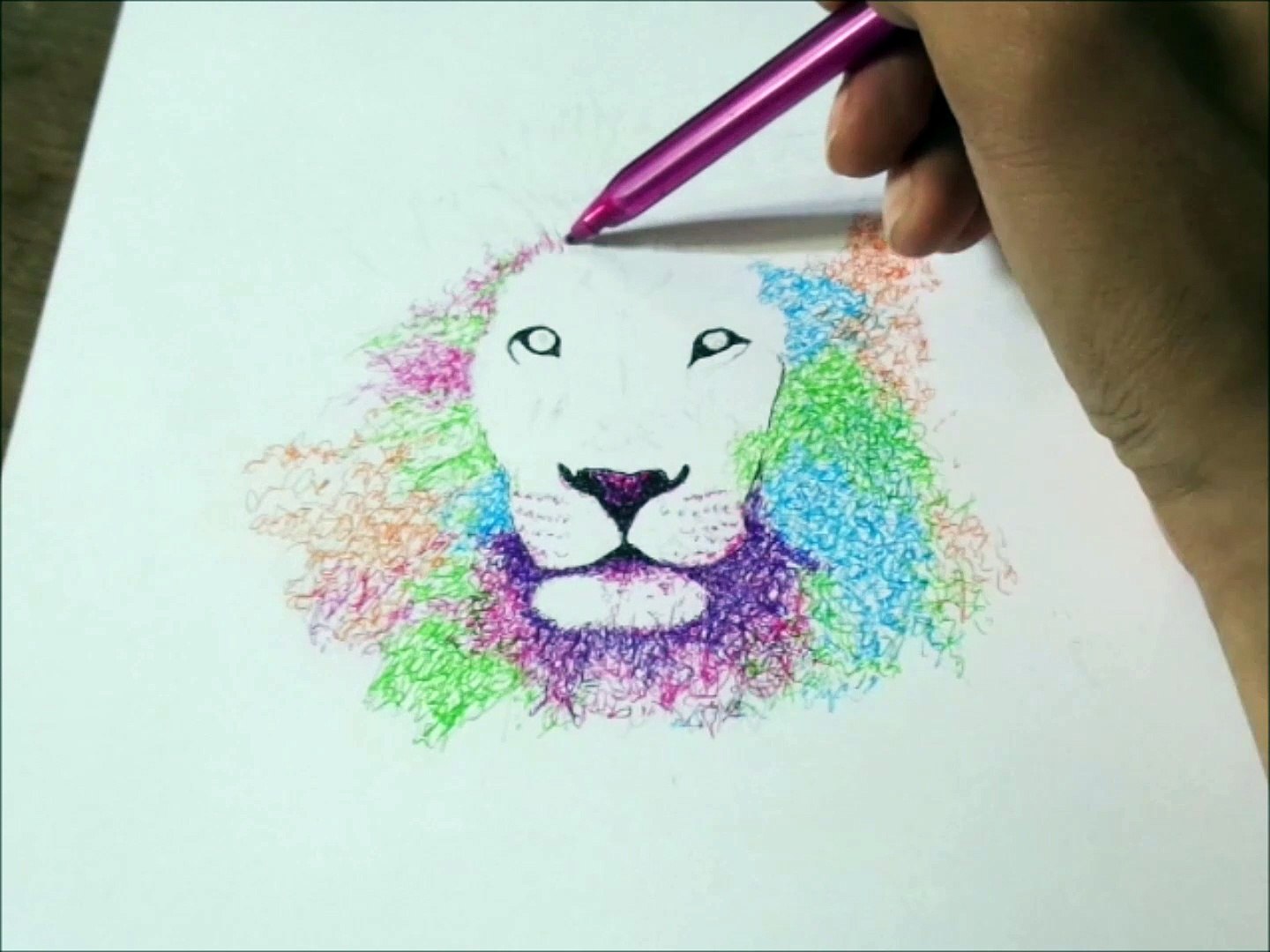 Dibujando leon con plumas de colores - Vídeo Dailymotion