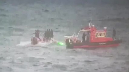 [통영 낚싯배 전복] "'구명조끼 입으세요' 소리치는 순간 배 가라앉았다" / YTN