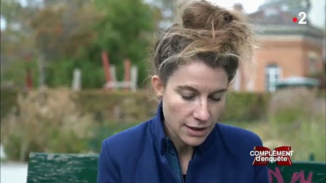 Que se passe t-il quand on signale une agression sur l'appli de rencontres Tinder ? "Complément d'enquête" a fait le test - Regardez