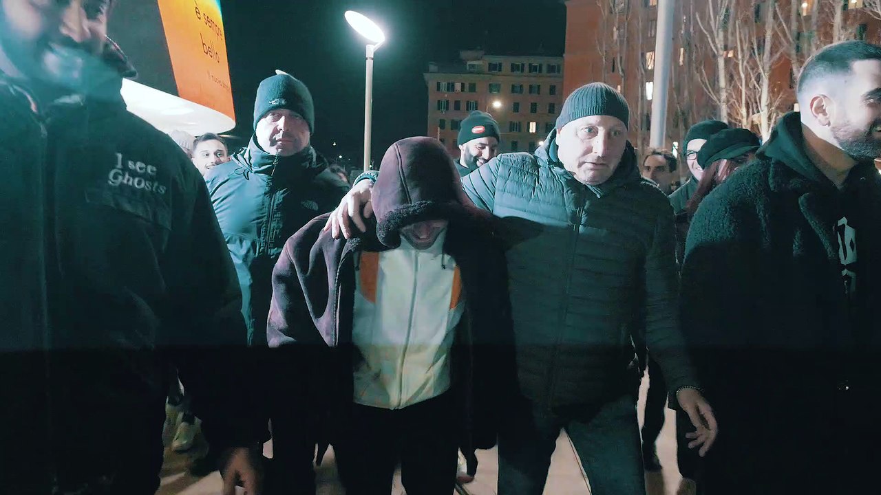 Coez torna con 'È sempre bello': il video degli eventi a Roma e Milano