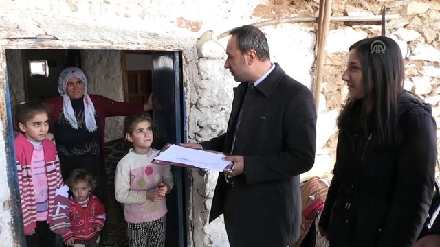 Karlı yolları aşarak kız çocuklarını eğitime kazandırıyorlar - BİTLİS