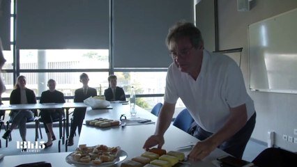 "Il y a une phrase magique dans nos métiers : 'Goûte, vas-y, goûte…'" dit le maître beurrier Jean-Yves Bordier