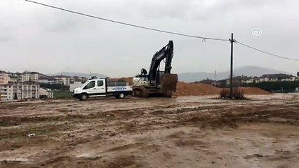 Kocaeli'de kayıp anne-kızı arama çalışmaları devam ediyor