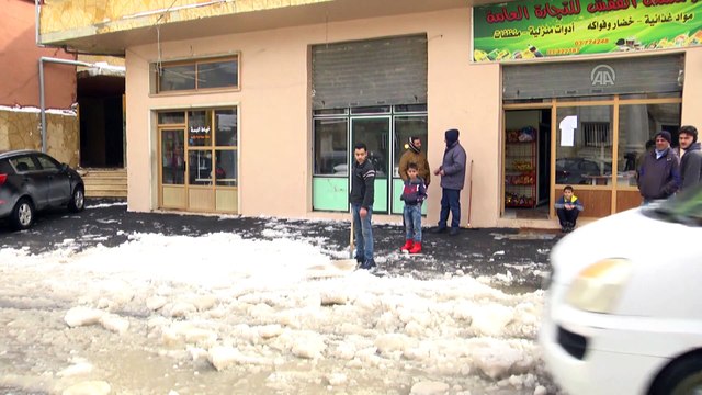 Arsal'da 60 bin Suriyeli mülteci hayatta kalma mücadelesi veriyor - ARSAL