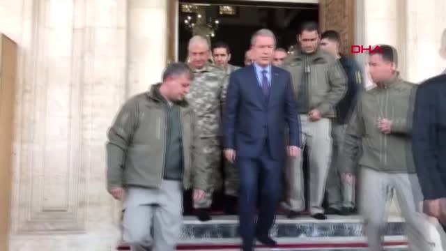 Şanlıurfa Bakan Akar ve Genel Kurmay Başkanı Cuma Namazını Derhal Camisinde Kıldı