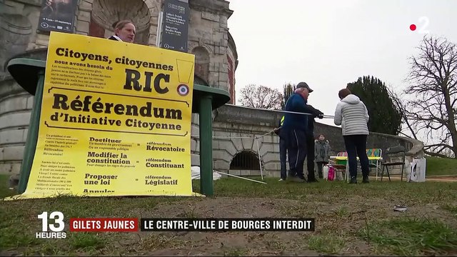 Gilets jaunes : le centre-ville de Bourges interdit