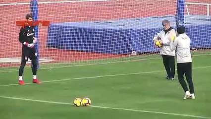 Beşiktaş'ta ikinci yarı hazırlıkları! Lucescu da izledi!