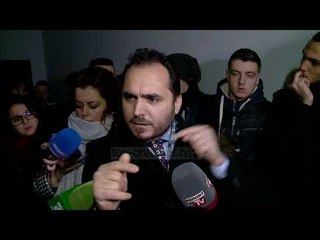 Lirimi i hapësirave të Fakultetit të Ekonomisë, përplasje mes policisë dhe studentëve