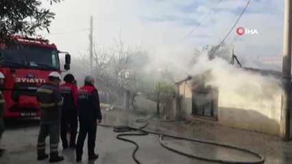 Suriyeli Ailenin Kaldığı Ev Alev Alev Yandı