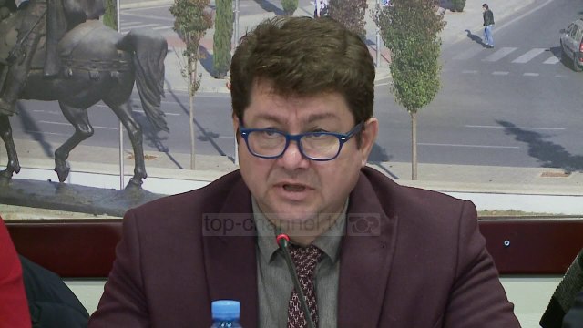 Eksportuesit: Qeveria të ndërhyjë për kursin e euros - Top Channel Albania - News - Lajme