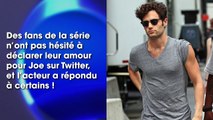 You : Penn Badgley recadre (gentiment) les fans de son personnage