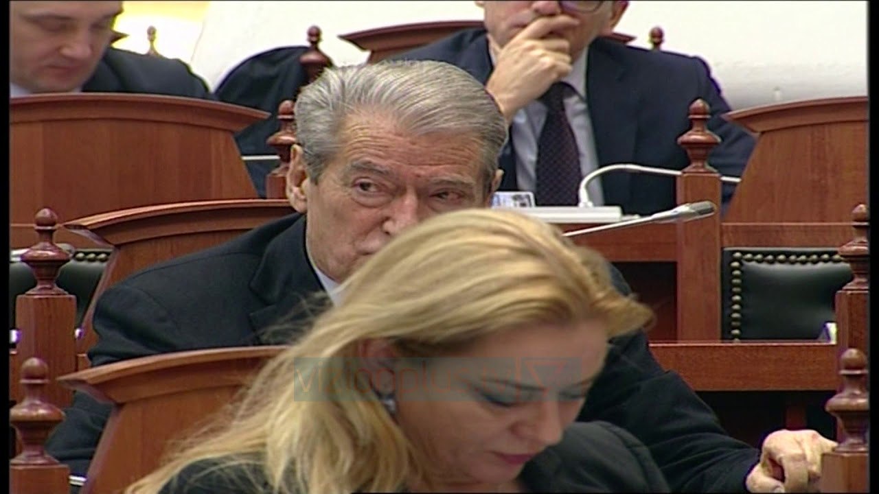 PD-LSI sulmon Ramën: Po dhunon studentët, kujde...