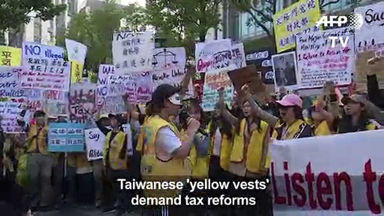 Taiwanese 'yellow vests' demand tax reforms