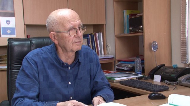 Avokatët edhe në Gjakovë bojkotojnë punën-Lajme