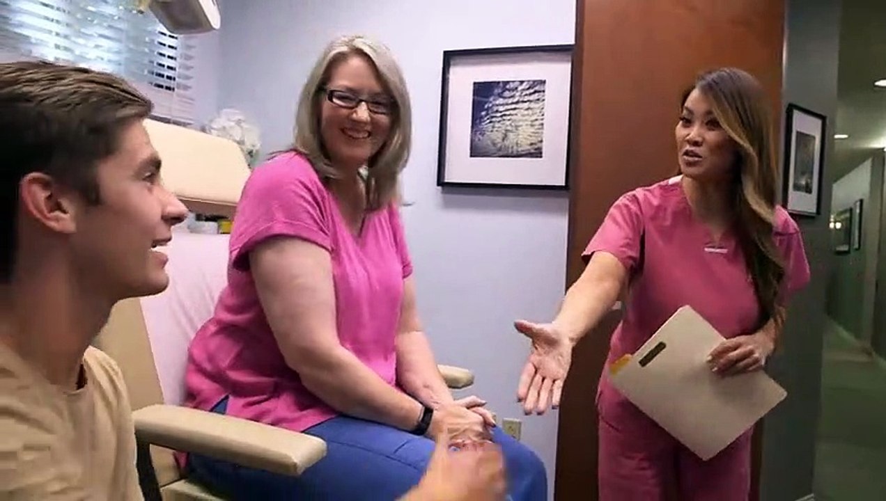 68 Lipomas Removed From a Patient's Arms! | Dr. Pimple Popper | TLCTVUK