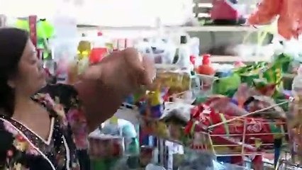 Living With The World's Largest Arms & Hands! | Body Bizarre