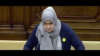 Diputada musulmana llama a VOX España MACHISTAS en el parlament de Cataluña