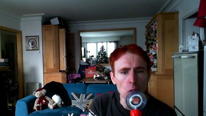 Wiwi égratigne "rhétorique encéphalée" de Philippe Léotard