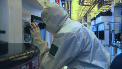 정부, 반도체 부진에 이례적 우려...수출도 27%↓ / YTN