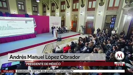 AMLO admite que hay buques "en espera" para descargar gasolina