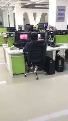 WOW ! Cool Trick At Work !