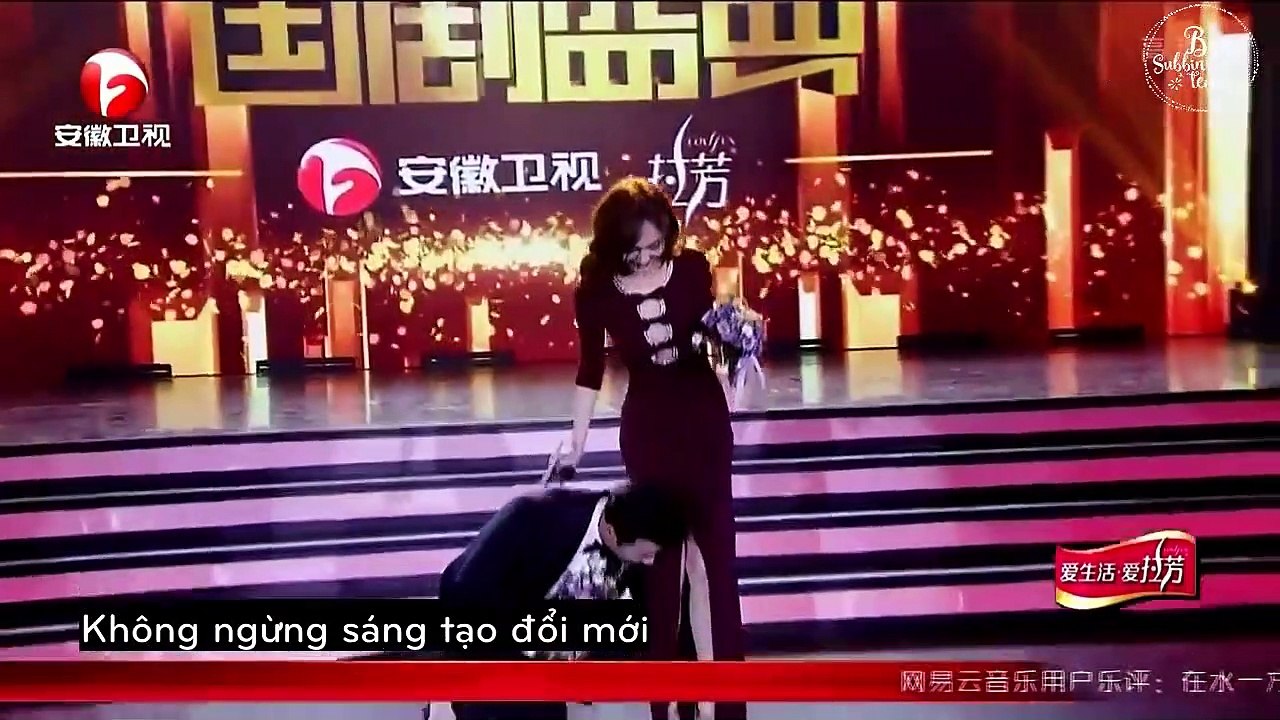 QKTĐ 2016  [Vietsub Full] Tấn Đường nhận giải Diễn viên được yêu thích nhất