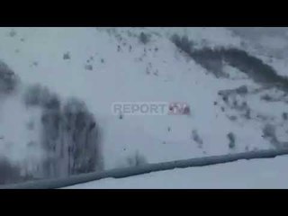 Report Tv-Dëbora në Kukës arrin mbi 1 m, probleme në rrugët rurale