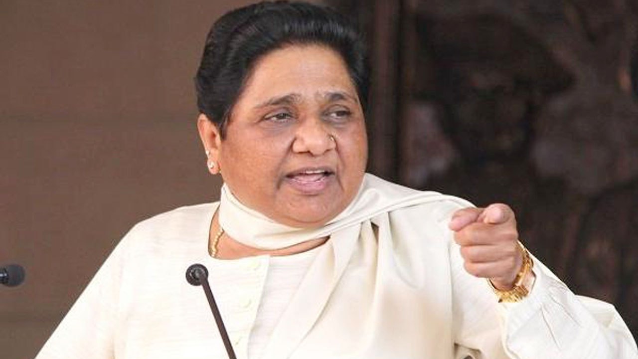 SP BSP Alliance : Mayawati की Congress से दूरी...