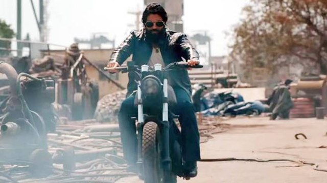 KGF Movie : ದಾಖಲೆ ಬರೆದ ಹಿಂದಿ ವರ್ಷನ್ ಕೆಜಿಎಫ್ ಸಿನಿಮಾ | FILMIBEAT KANNADA