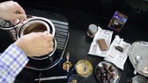 chocolate dipped dates filled with almonds recipe in Hindi - चॉक्लेट डिप्ड डेट्स फिल्ड वित आलमंड्ज़ रेसिपी इन हिन्दी