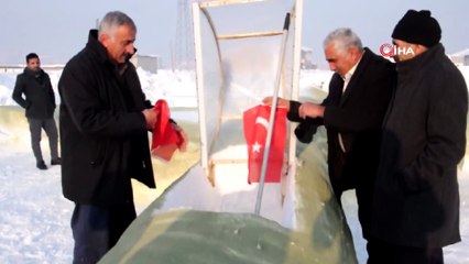 Yüksekovalı gençten kardan F-35 savaş uçağı