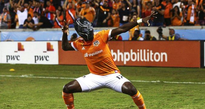 Fenerbahçe'nin Peşinde Olduğu Alberth Elis: Fenerbahçe Çok Büyük Bir Takım