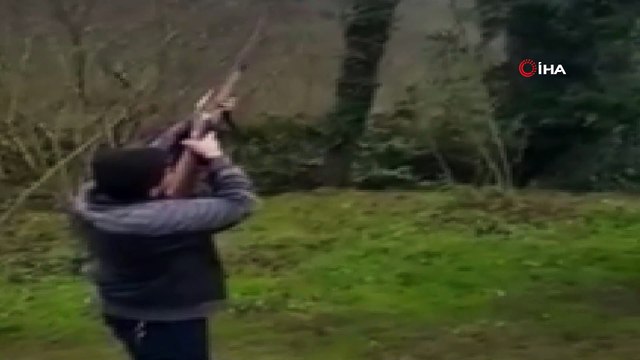 Pompalı tüfek ile nişan aldı, tüfek elinde böyle patladı