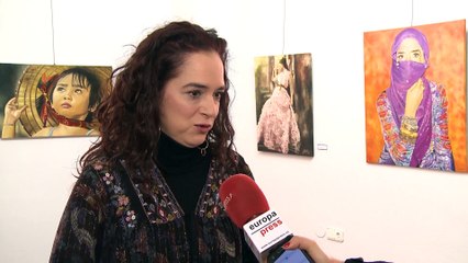 La mujer protagoniza la exposición 'Miradas del mundo'