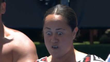 Auckland - Un mini-haka avant la finale entre Sandgren et Norrie
