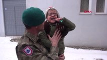 Dha Dış - Türk Askeri, Kosova'da İhtiyaç Sahiplerinin Yüzünü Güldürdü