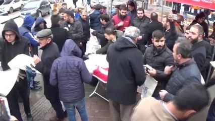 Ücretsiz Bez Torba Dağıttılar, Vatandaş Saniyeler İçerisinde Bitirdi