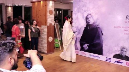 Aishwarya Rai And Rekha Show Love For Each Other It The Cutest Thing On Internet