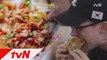 '베트남 피자'를 정말 맛있게 먹는 조쉬☆ 