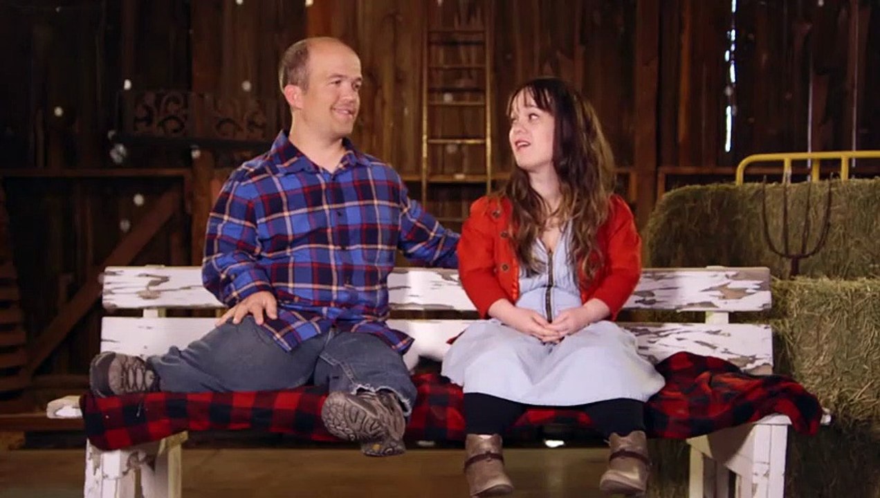 Lauren And Nate Go Cow Shopping For Their Dream Farm | Little Life On The Prairie