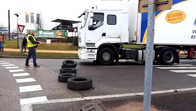 Gilets jaunes, une journée d'actions à Bourg