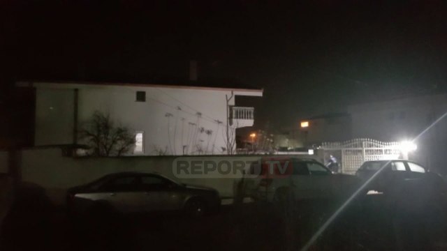 Report Tv - Pamje nga shtëpia e biznesmenit që u grabit në Durrës