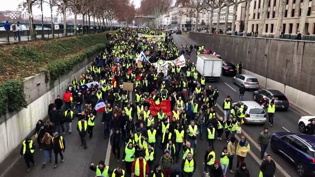 Yellow Vest protests in France hit with tear gas