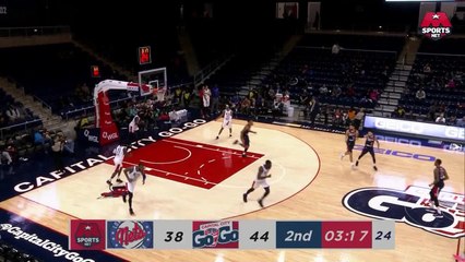 Darel Poirier skies for the big oop