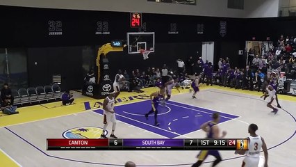 Svi Mykhailiuk slams it home