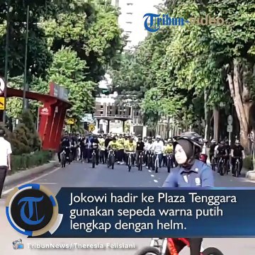 Hadiri Deklarasi Alumni UI, Jokowi Goes Sepeda