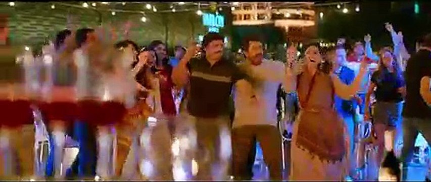 Vinaya Vidheya Rama Trailer - Ram Charan, Kiara Advani Boyapati Sreenu DVV Danayya