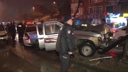 Download Video: Başkent'te Hırsız Polis Kovalamacası Kaza ile Bitti: 1'i Polis, 6 Yaralı